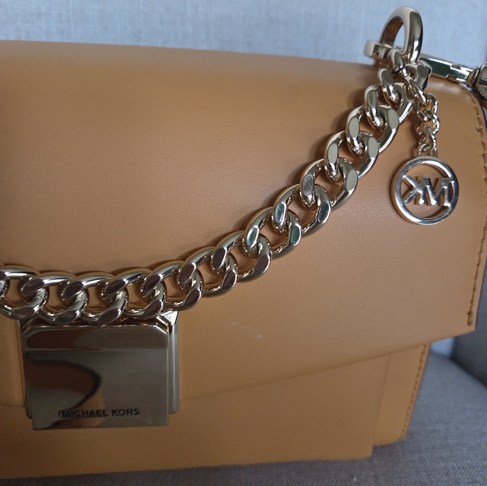 MICKAEL Kors Gold Crossbody Bag with Chain Detail - Picture 10 of 11